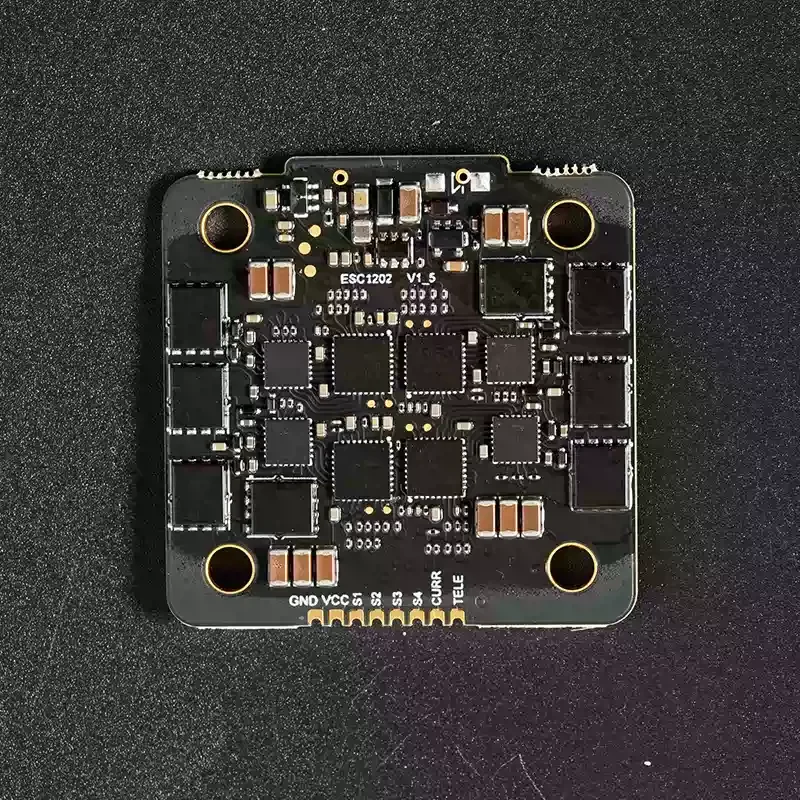 FOXEER Reaper F4 4IN1 ESC 45A  – Foxeer Reaper F4 128K 65A Esc recenzja i cena